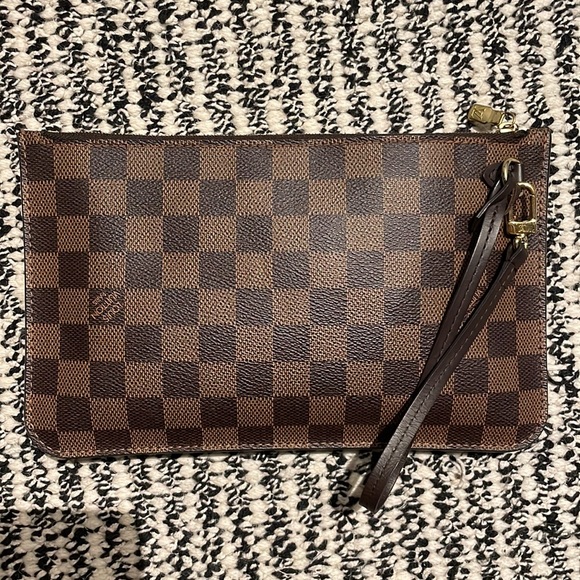 LOUIS VUITTON
Damier Ebene Neverfull MM GM Pochette - Picture 3 of 6